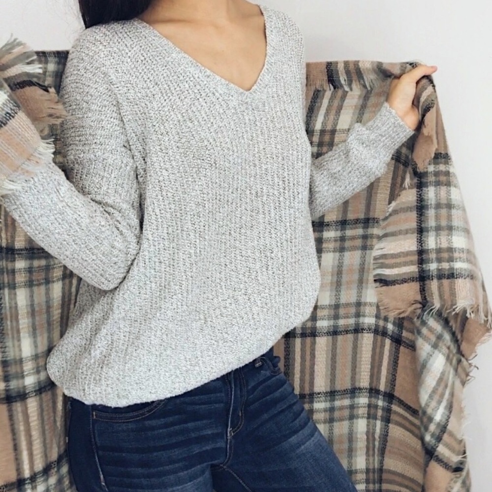 ๐ Juneau - Beige Plaid Blanket Scarf - Picture 6 of 7
